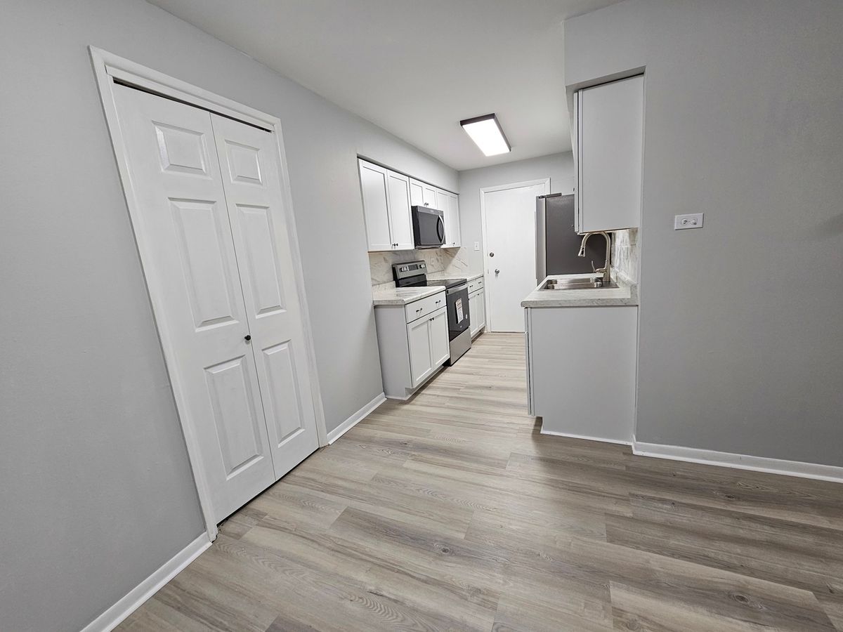 12620 S Alpine Drive #9, Alsip, IL 60803