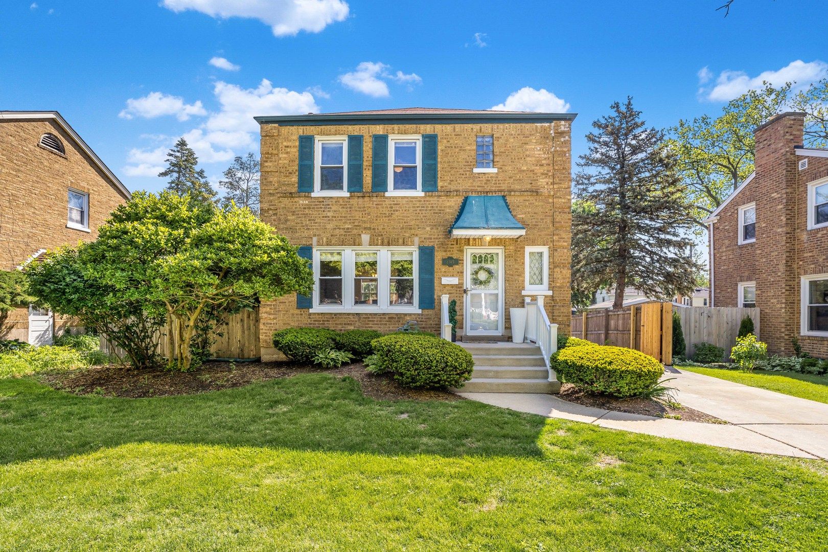 2315 Downing Avenue — Westchester, IL 60154