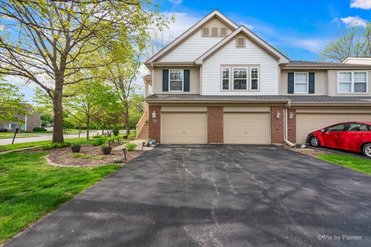 67 Samuel Drive — Streamwood, IL 60107
