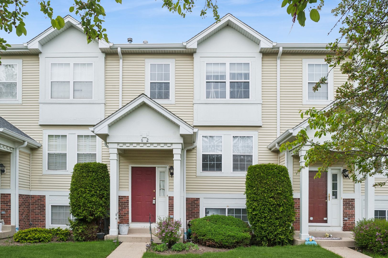 602 Holiday Lane — Hainesville, IL 60073