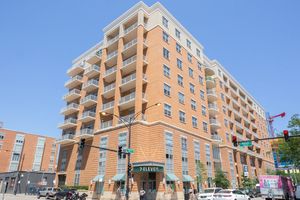 950 Monroe Street, Chicago, IL 60607