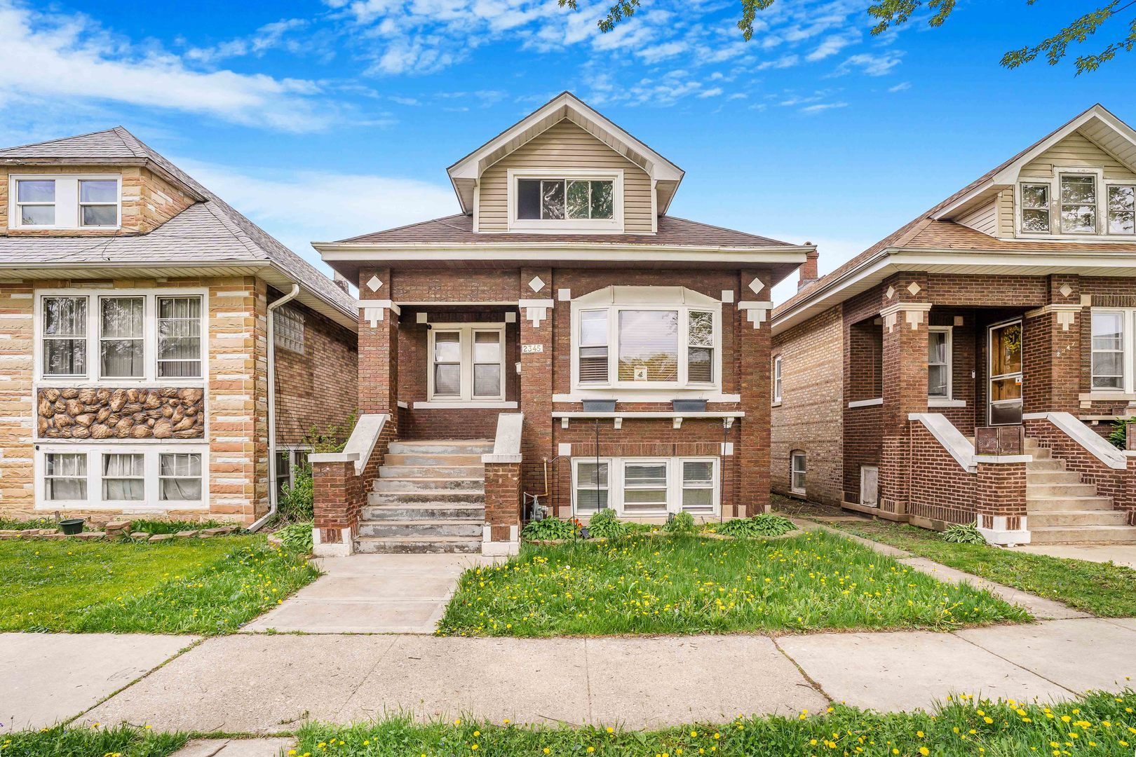 2345 Harvey Avenue — Berwyn, IL 60402