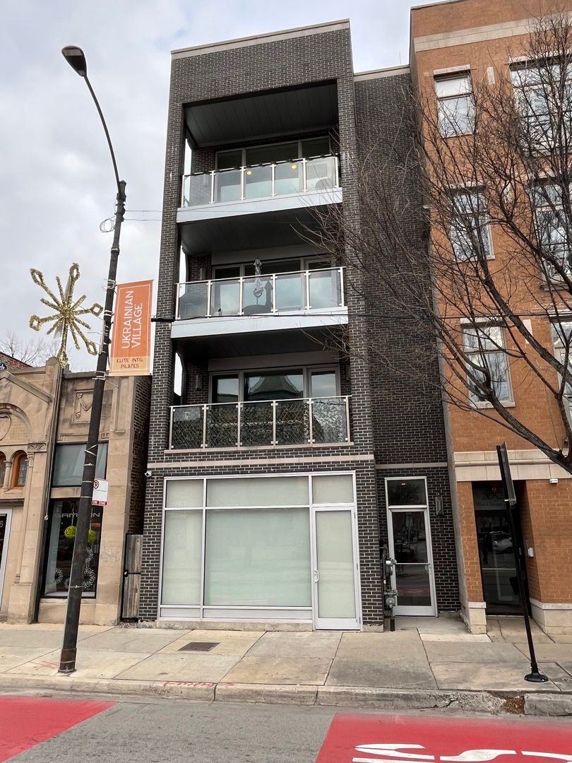 2054 W CHICAGO Avenue #4 — Chicago, IL 60622