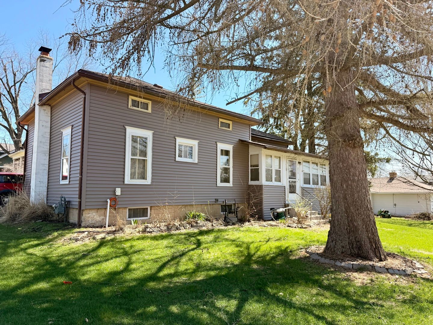 213 N 1st Street — Elburn, IL 60119