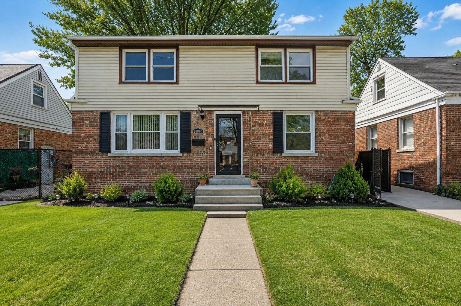 18009 Commercial Avenue — Lansing, IL 60438