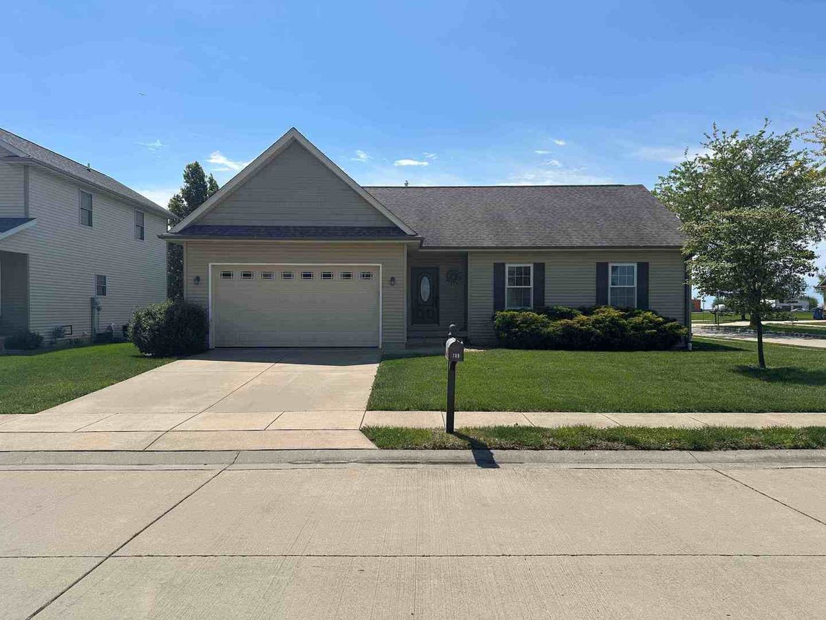 709 Molly Lane, New Berlin, IL 62670