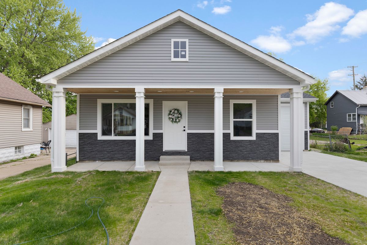 1212 Lincoln Avenue, Rockford, IL 61102
