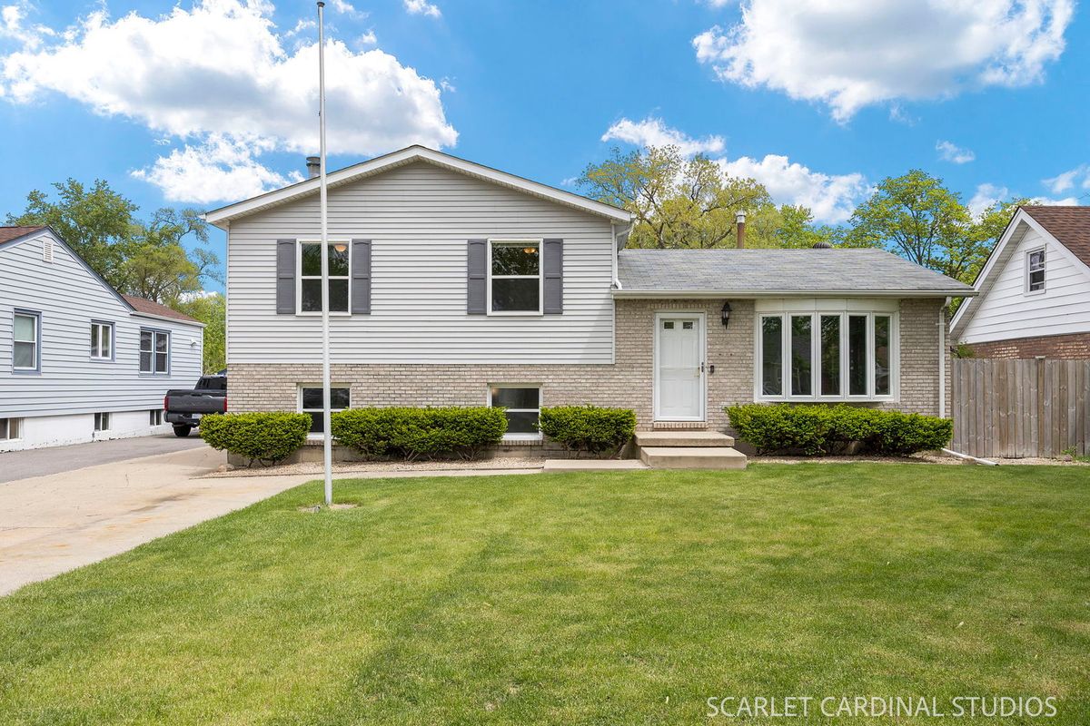 1321 Degener Avenue, Elmhurst, IL 60126