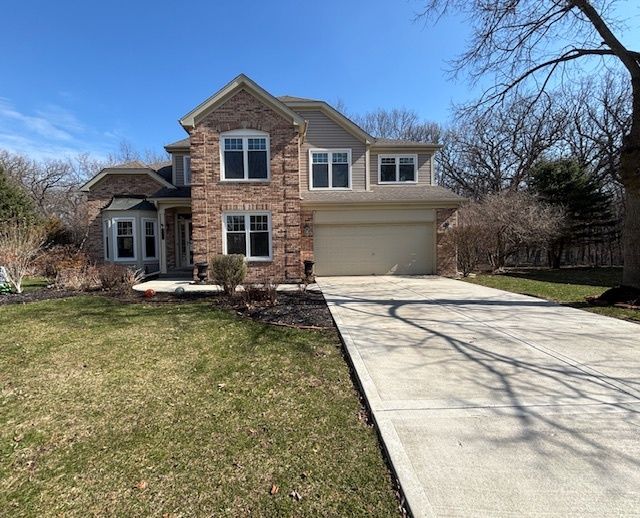 33993 Treeline Court, Grayslake, IL 60030
