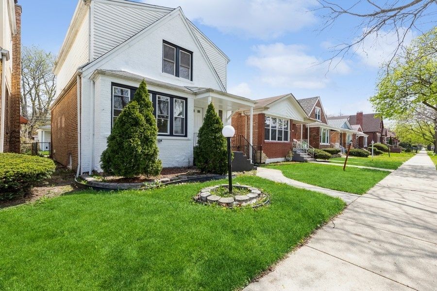 10429 Indiana Avenue, Chicago, IL 60628