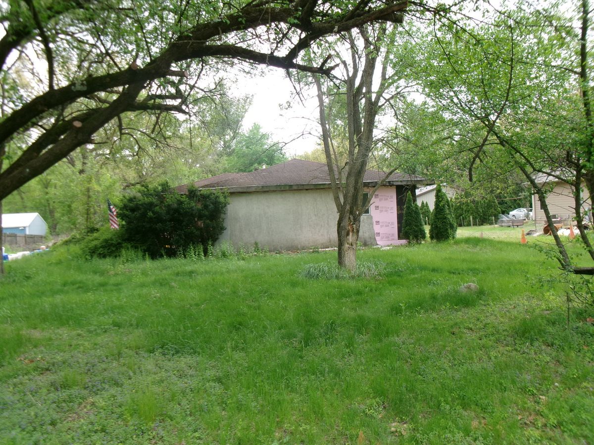 5112 Boy Scout Road, St. Anne, IL 60964