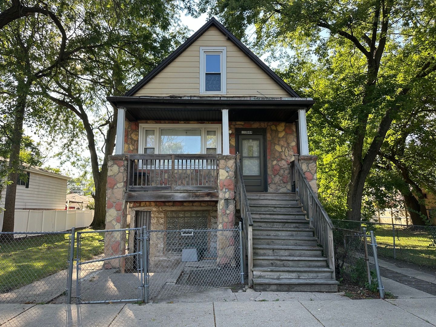 11944 S Calumet Avenue — Chicago, IL 60628