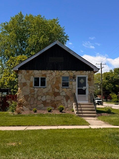 1416 36th Avenue, Melrose Park, IL 60160