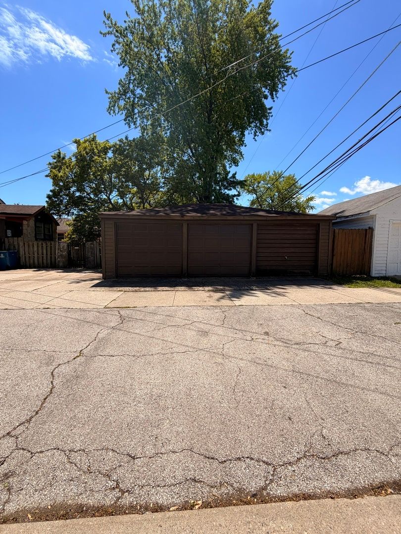 1416 N 36th Avenue, Melrose Park, IL 60160