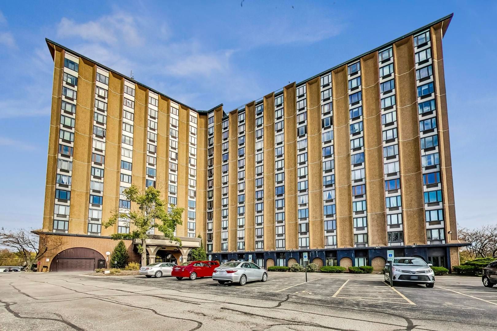 1 Renaissance Place #1118 — Palatine, IL 60067