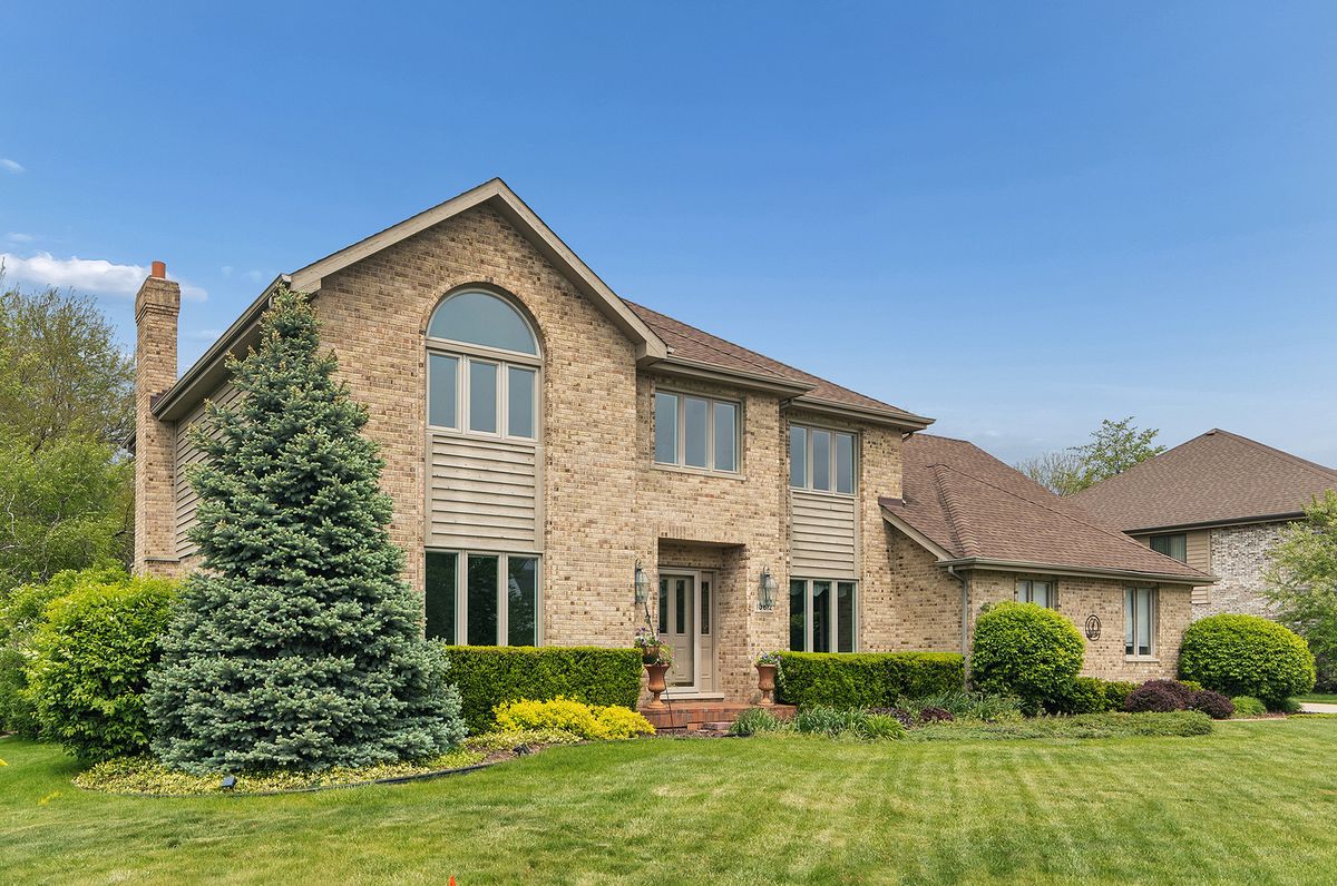 10612 Williamsburg Trail, Frankfort, IL 60423