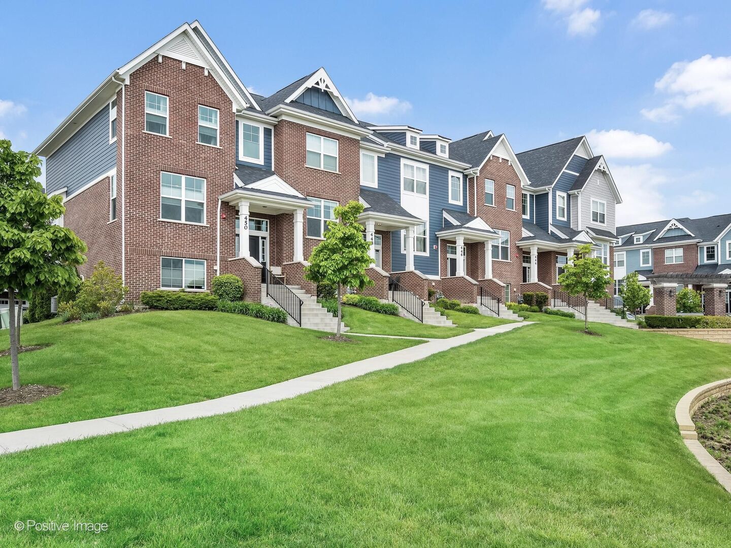 450 Bluff Avenue — La Grange, IL 60525