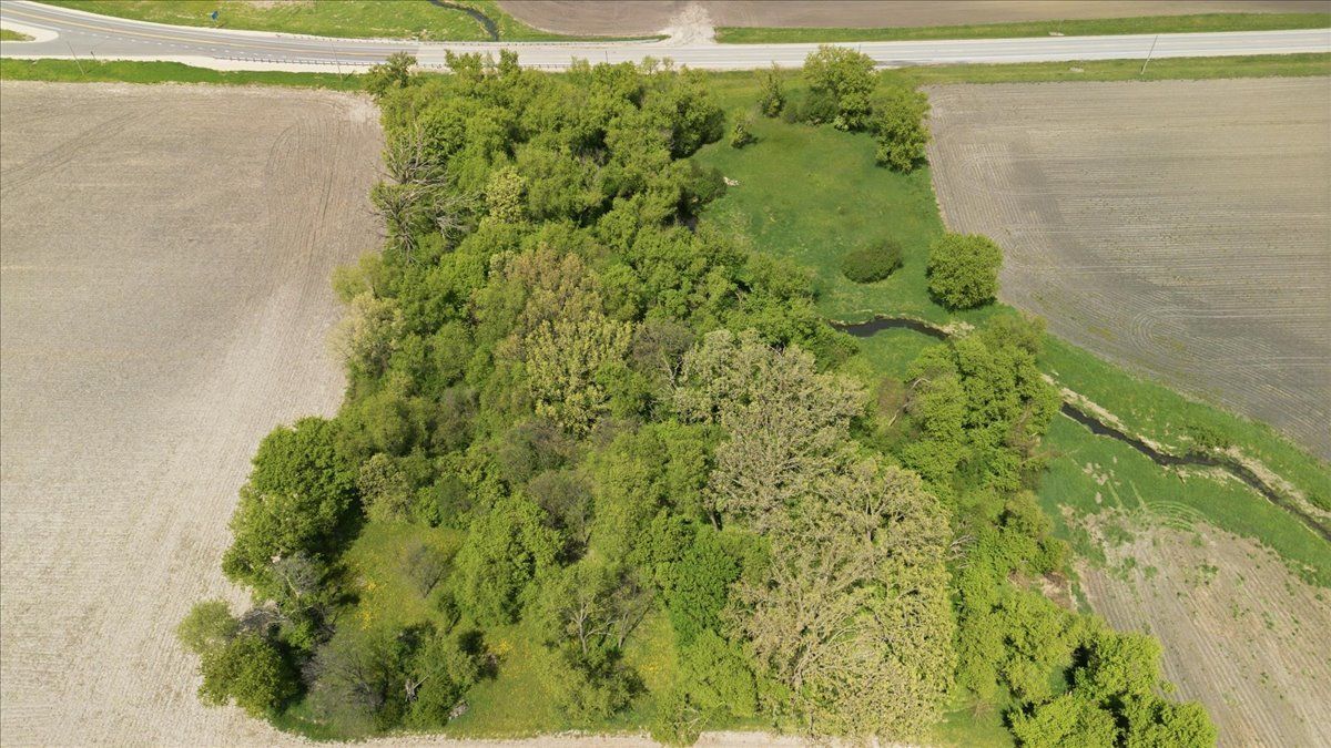 39xx State Line Road, Poplar Grove, IL 61065