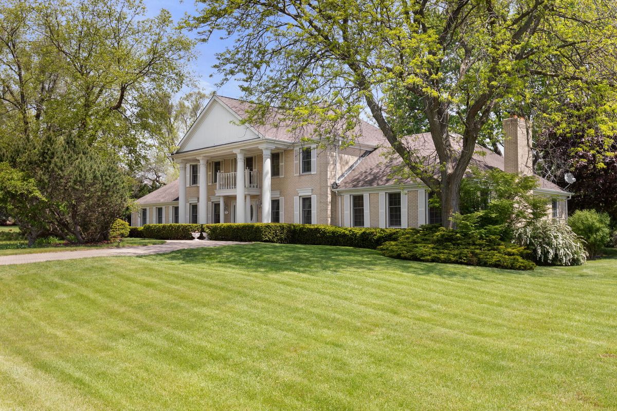 7 Willow Bay Drive, South Barrington, IL 60010