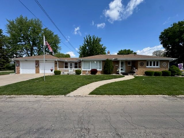 310 14th Street, Sterling, IL 61081