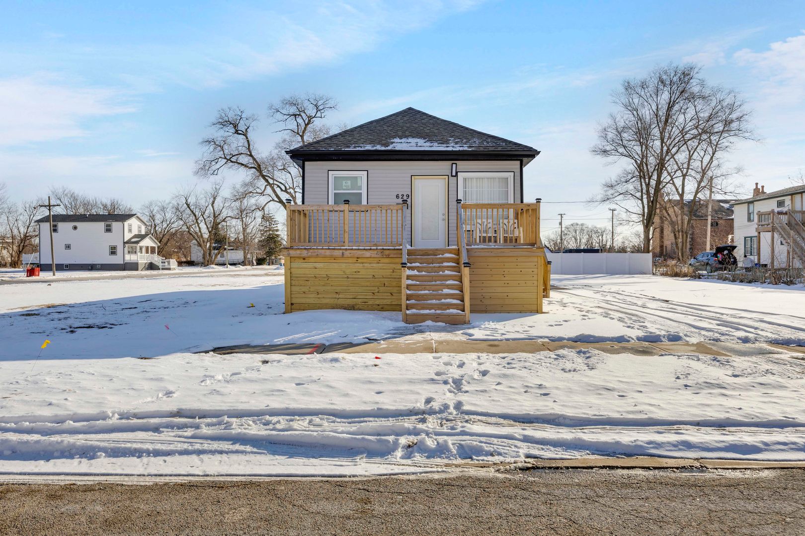 629 E 154th Street — Phoenix, IL 60426
