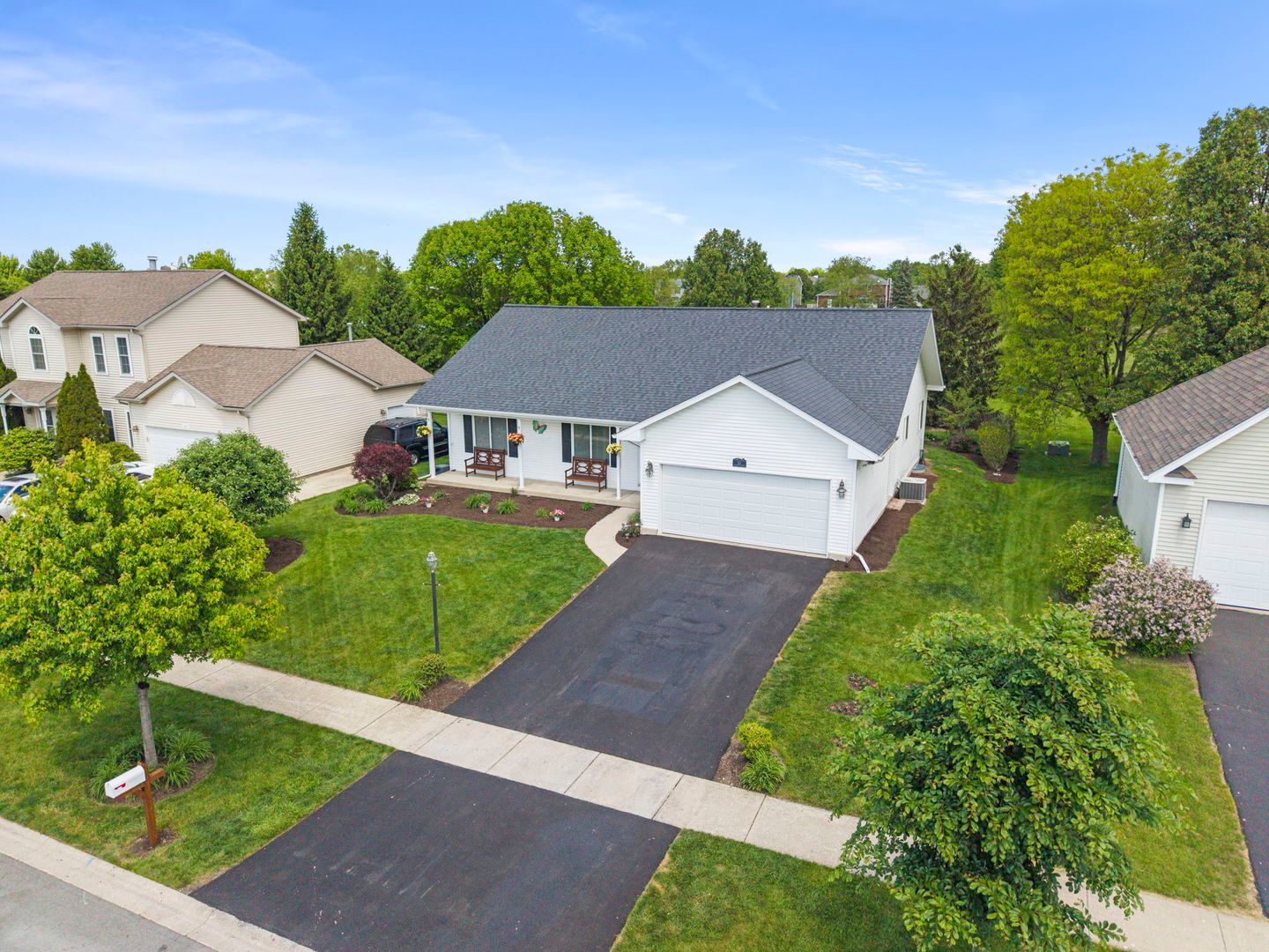 513 Pheasant Chase Drive — Bolingbrook, IL 60490