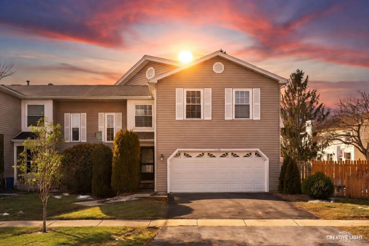 1102 Southbridge Lane — Schaumburg, IL 60194