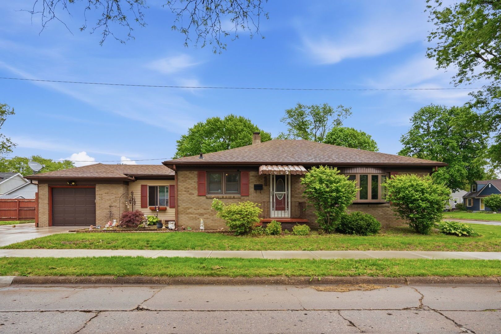 2730 4th Street — Moline, IL 61265