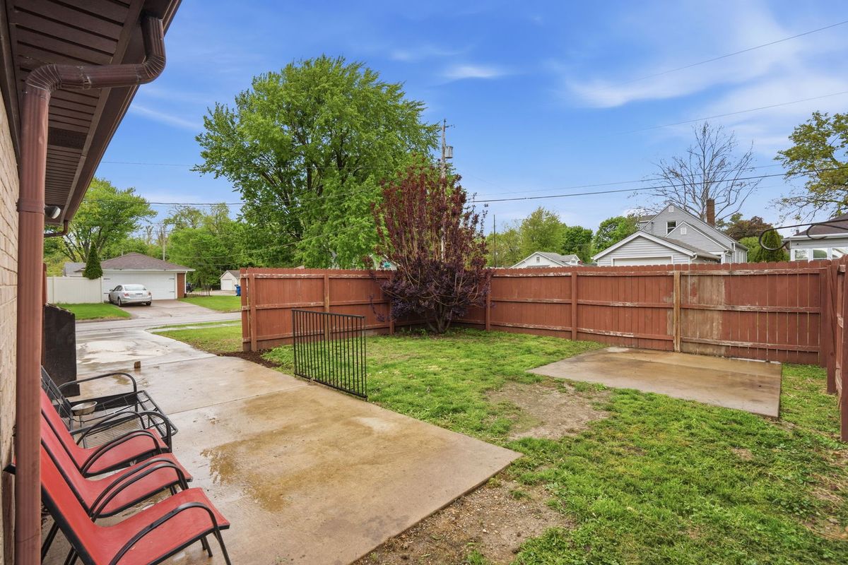 2730 4th Street, Moline, IL 61265