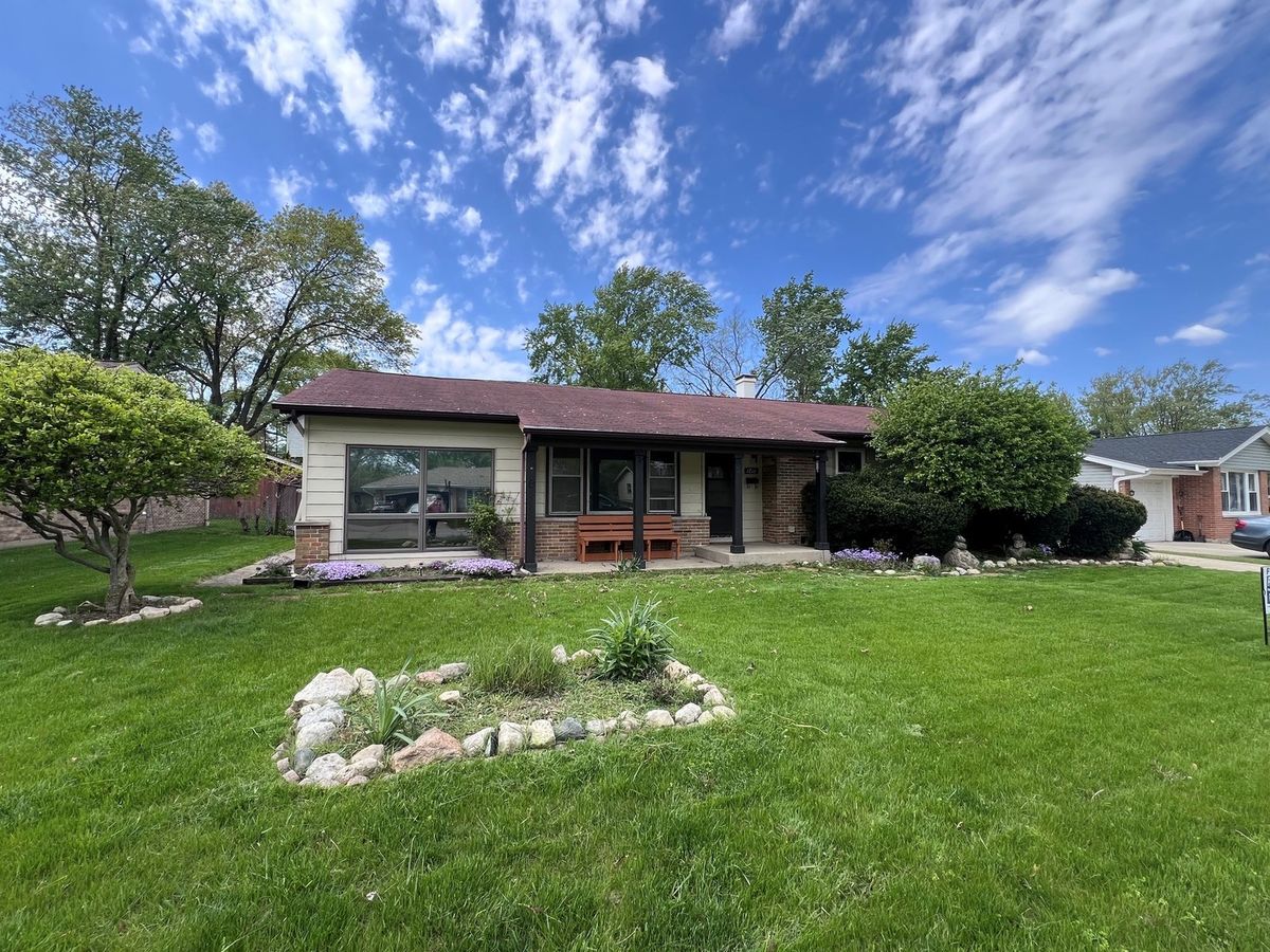 1216 Carswell Avenue, Elk Grove Village, IL 60007