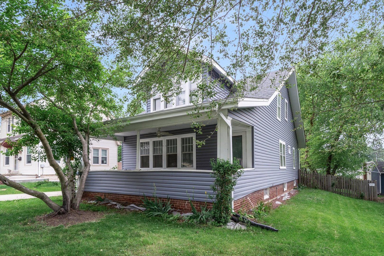 508 S Elmwood Drive — Aurora, IL 60506