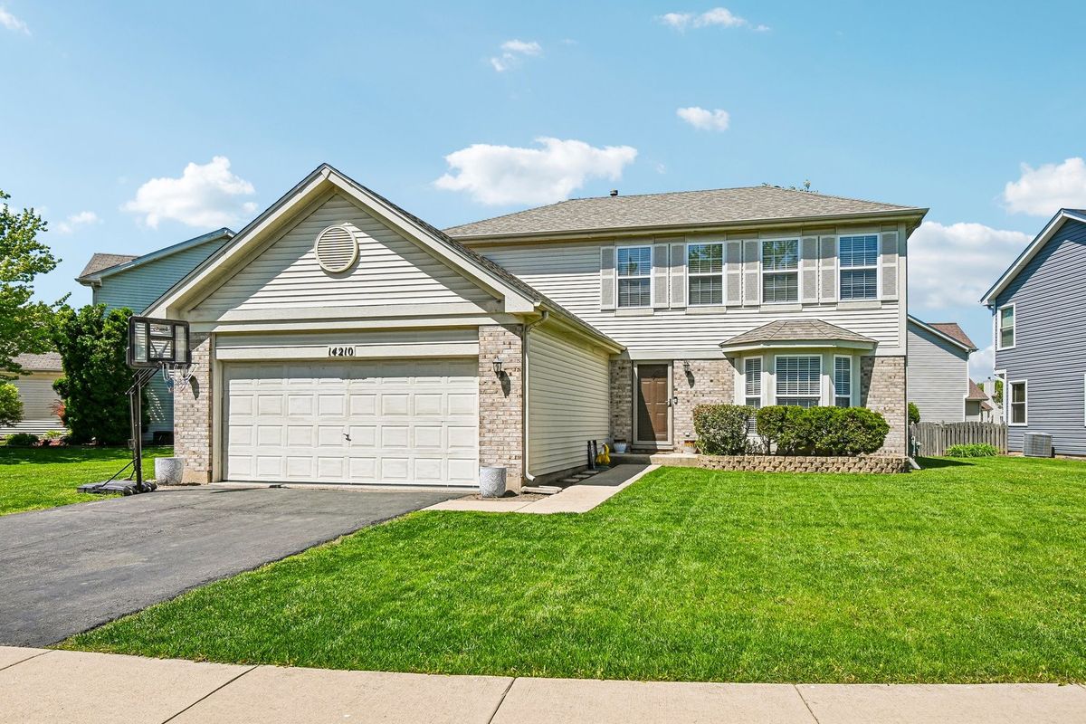 14210 Lakeridge Drive, Plainfield, IL 60544