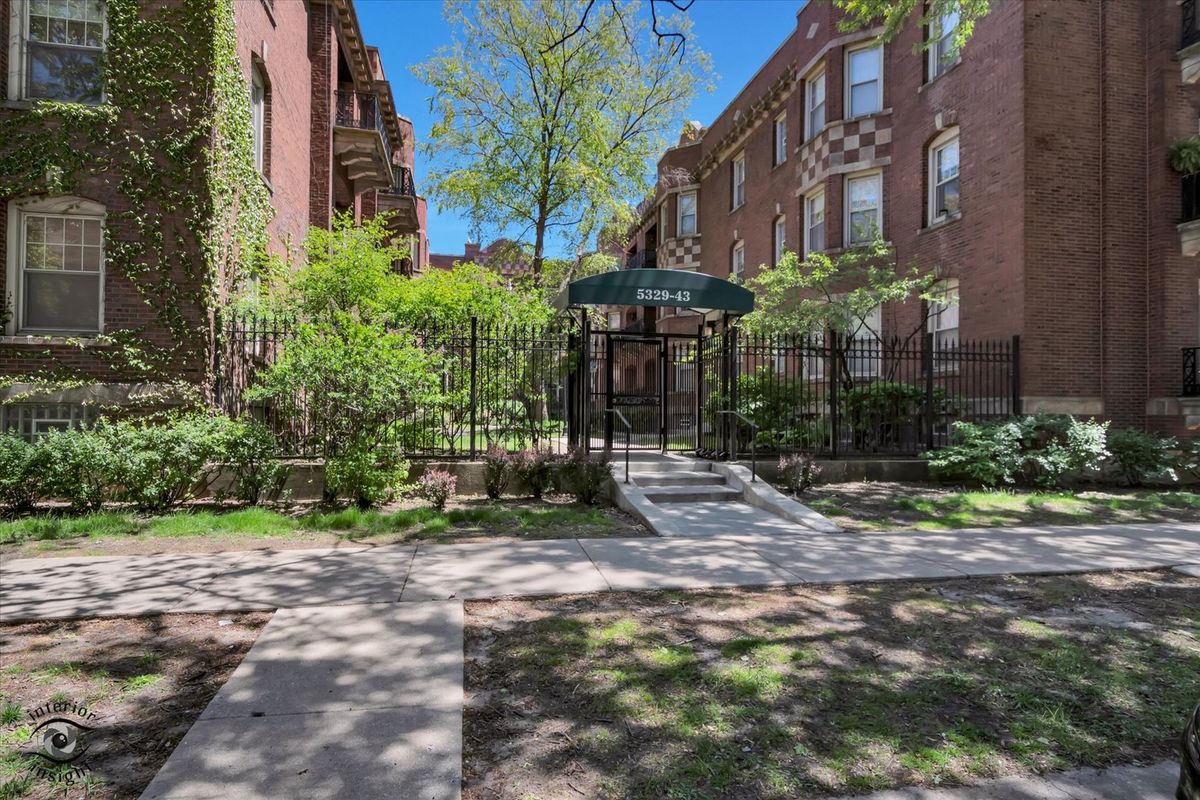 5335 S Harper Avenue #1, Chicago, IL 60615