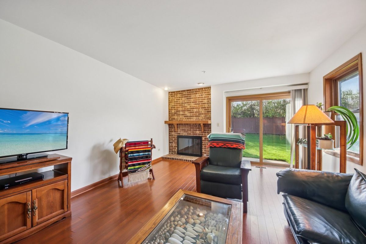 37 Terrace Lane #F, Lake Zurich, IL 60047