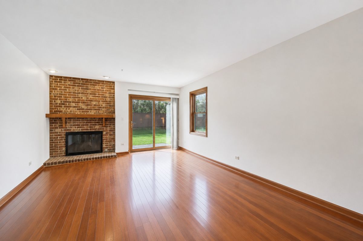 37 Terrace Lane #F, Lake Zurich, IL 60047