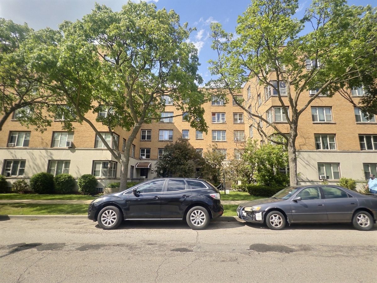 2610 Balmoral Avenue, Chicago, IL 60625