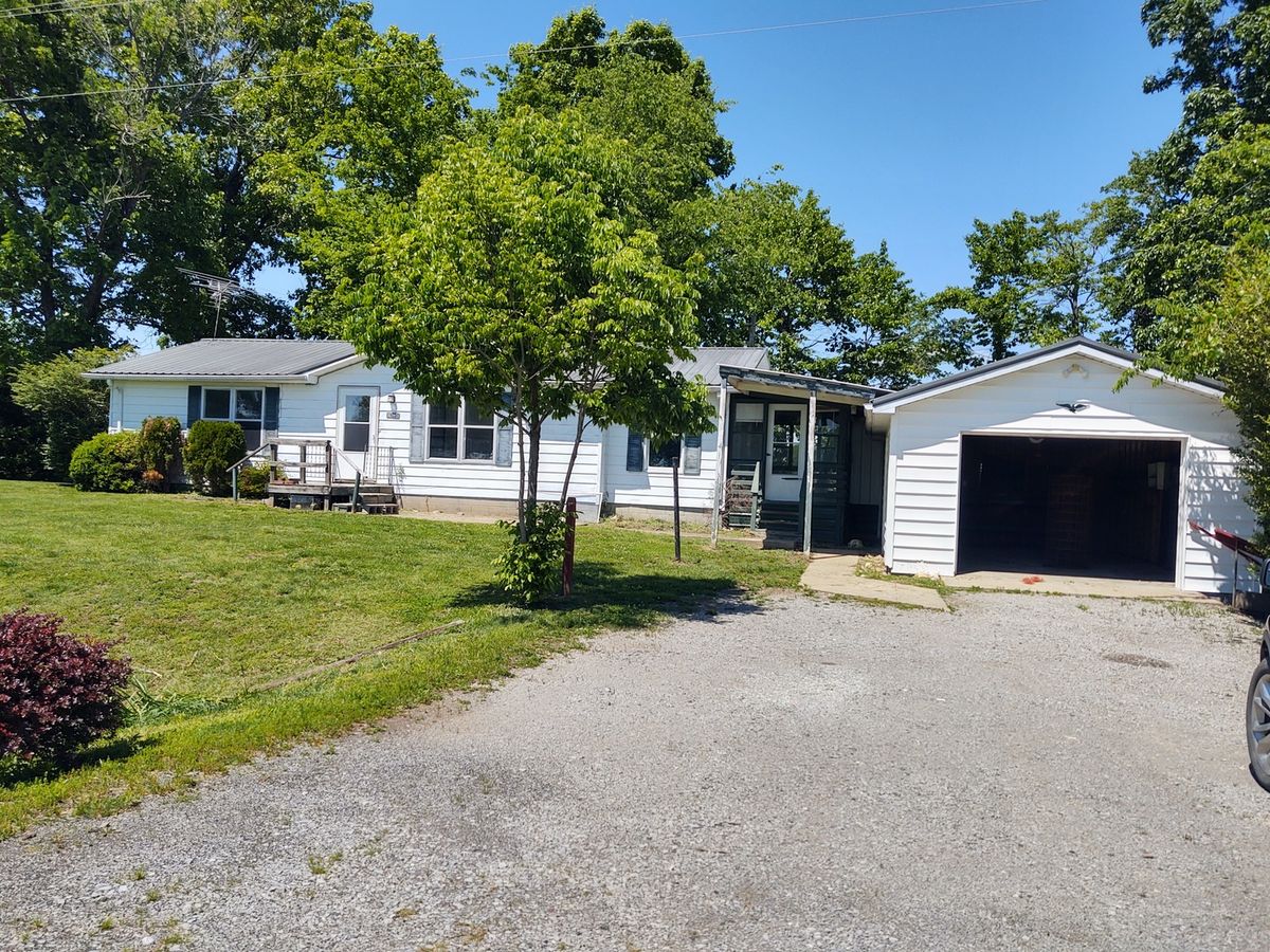 1045 Ozark Road, Ozark, IL 62972