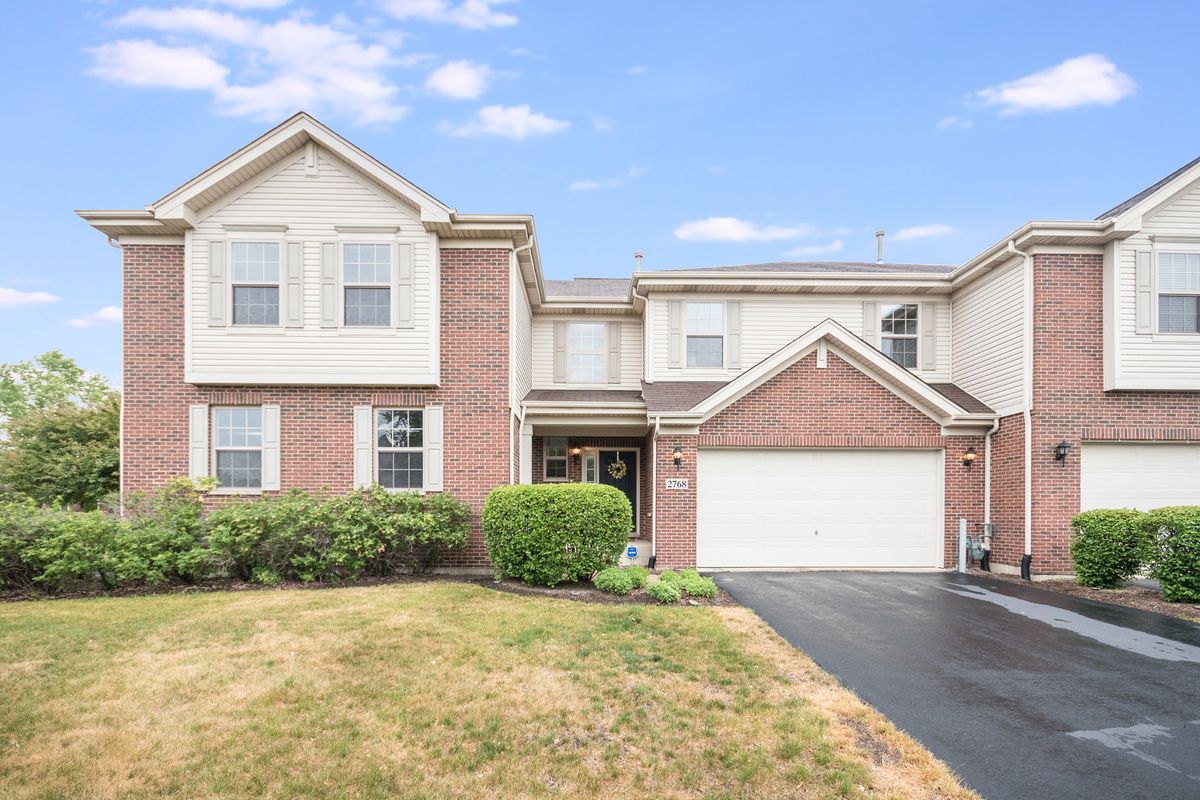 2768 Blakely Lane, Naperville, IL 60540