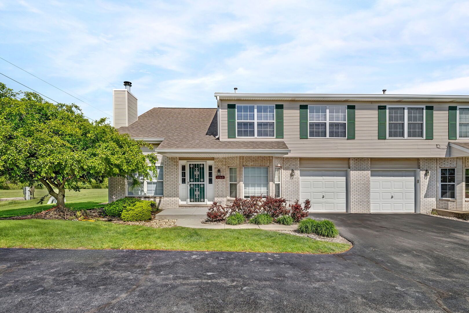 1466 Root Street #1 — Crest Hill, IL 60435