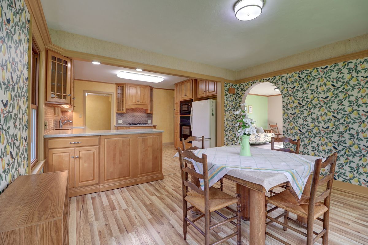313 W 2nd Street, Prophetstown, IL 61277