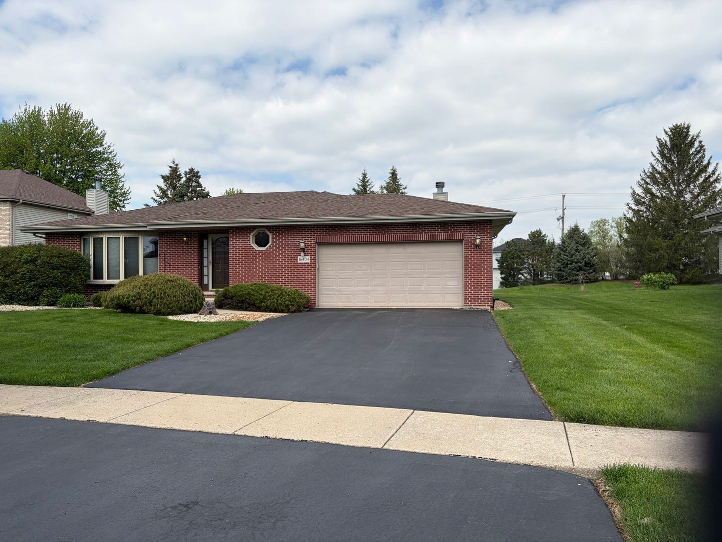 16404 Shawnee Drive — Lockport, IL 60441