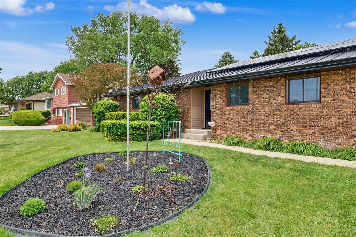 518 E South Court Street, Chatsworth, IL 60921