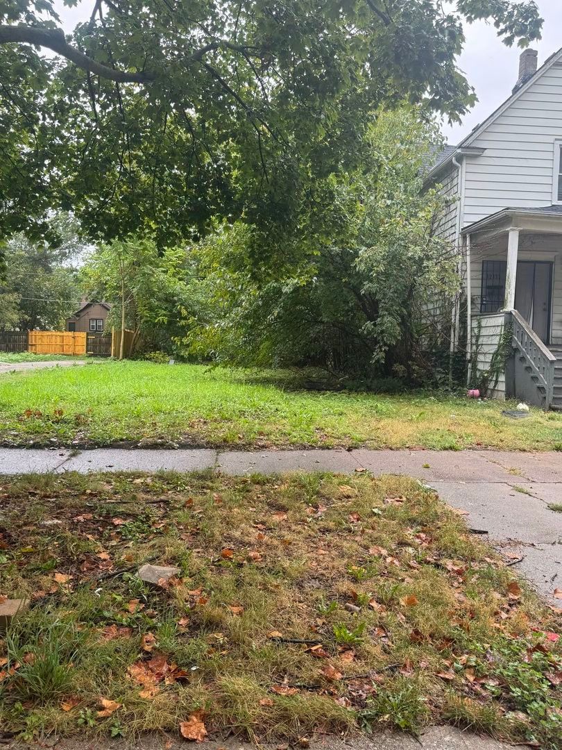 12129 S Parnell Avenue — Chicago, IL 60628