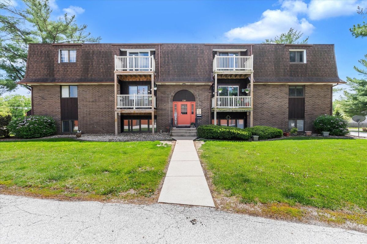 1249 48th Avenue, East Moline, IL 61244
