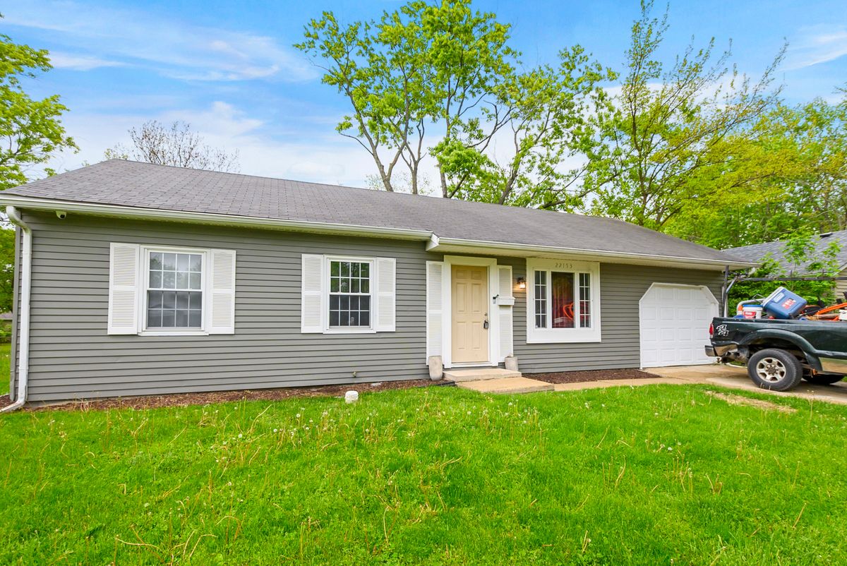 22153 E Churchill Drive, Richton Park, IL 60471