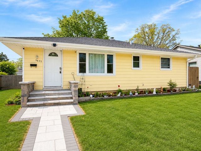2635 Cheyenne Road, Waukegan, IL 60087