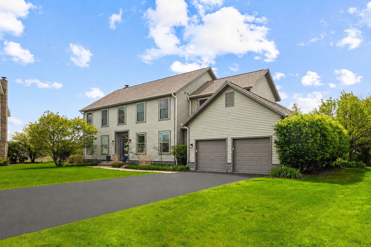 1443 Sunflower Court, Grayslake, IL 60030