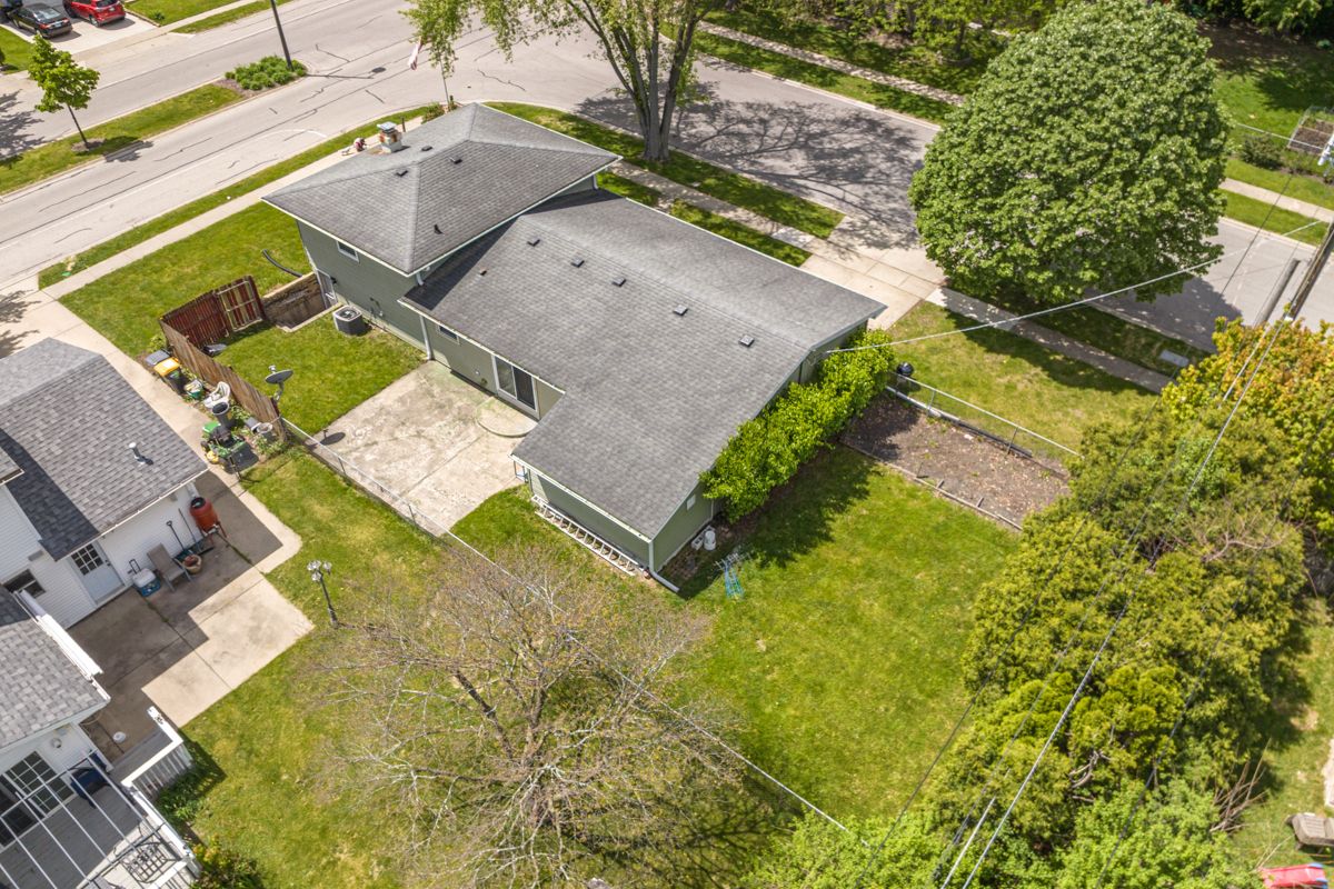 425 Lisa Lane, Streamwood, IL 60107