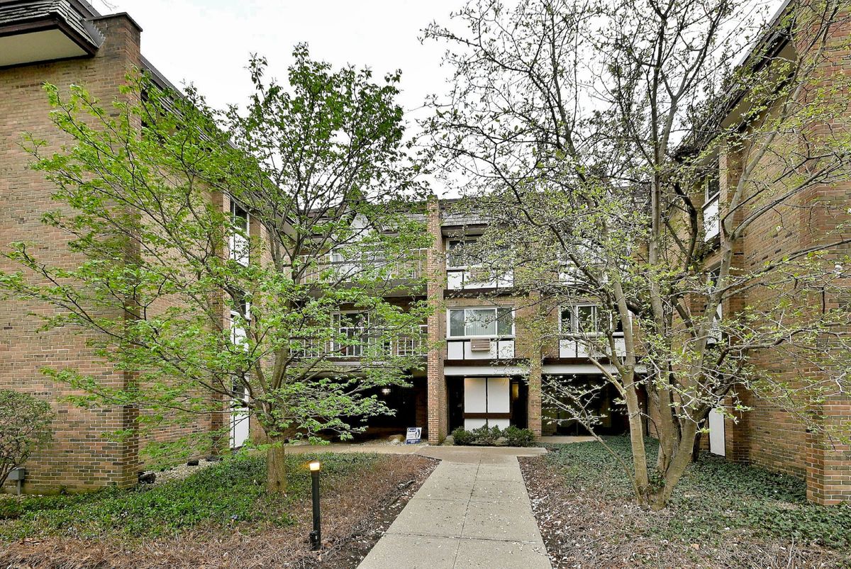 360 Claymoor Avenue, Hinsdale, IL 60521