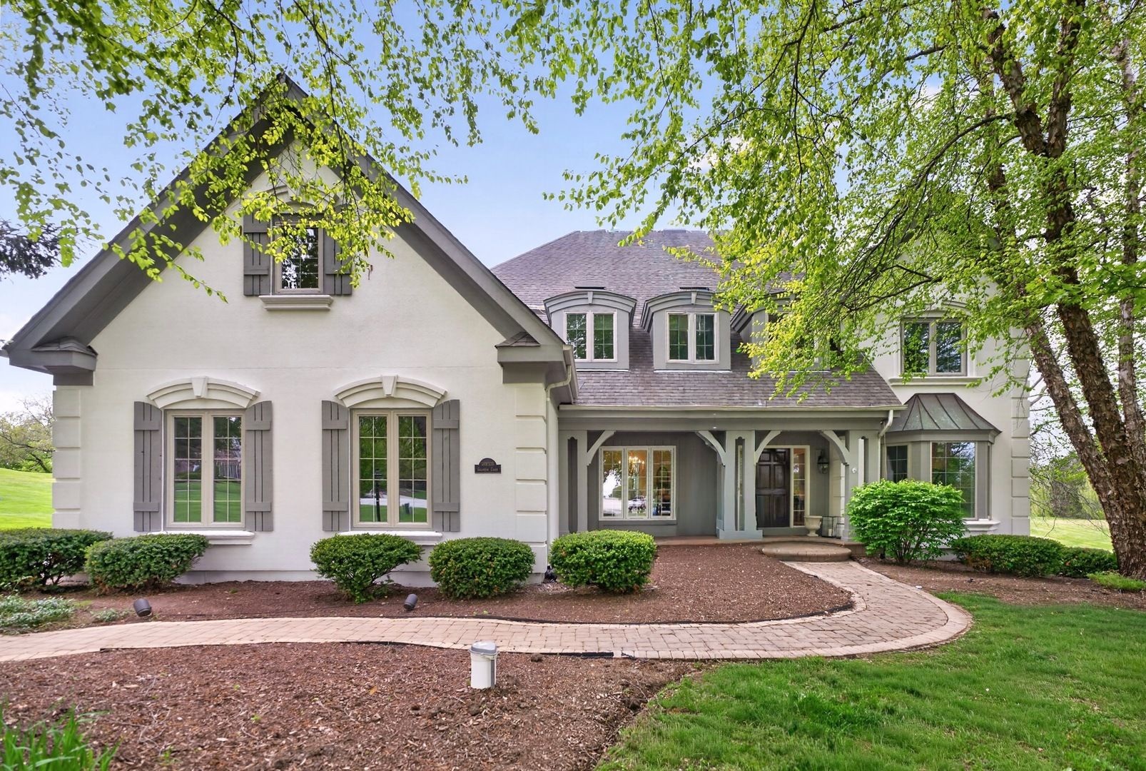 38W535 Golfview Court — St. Charles, IL 60175